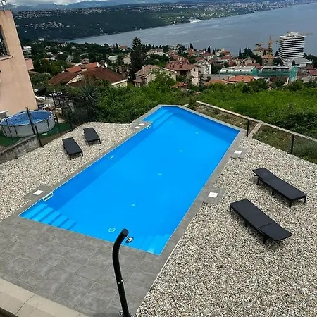 Luxury Eclipse Daire
