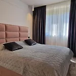 Luxury Eclipse Apartament