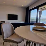 Luxury Eclipse Apartament *